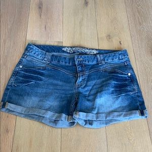Express Denim shorts. Size size 10